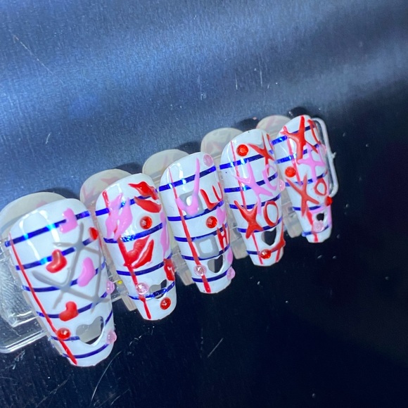 Love Notes (short heart cut out)❤️ - Picture 6 of 6